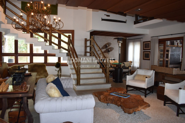 Imagem Casa com 8 Quartos à Venda, 1.868 m² em Região Da Pedra Do Fogo - Campos Do Jordão Imagem Casa com 8 Quartos à Venda, 1.868 m² em Região Da Pedra Do Fogo - Campos Do Jordão