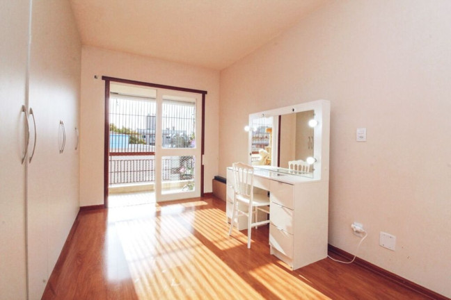 Imagem Imóvel com 2 Quartos à Venda, 76 m² em Jardim Botânico - Porto Alegre Imagem Imóvel com 2 Quartos à Venda, 76 m² em Jardim Botânico - Porto Alegre