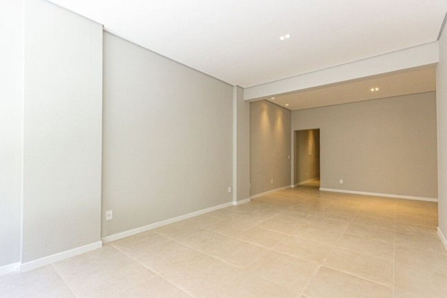Imagem Imóvel com 3 Quartos à Venda, 129 m² em Copacabana - Rio De Janeiro Imagem Imóvel com 3 Quartos à Venda, 129 m² em Copacabana - Rio De Janeiro