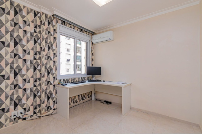 Imagem Imóvel com 3 Quartos à Venda, em Passo Da Areia - Porto Alegre Imagem Imóvel com 3 Quartos à Venda, em Passo Da Areia - Porto Alegre
