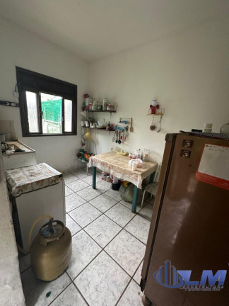 Imagem Casa com 7 Quartos à Venda, 44 m² em Santa Mônica - Guarapari Imagem Casa com 7 Quartos à Venda, 44 m² em Santa Mônica - Guarapari