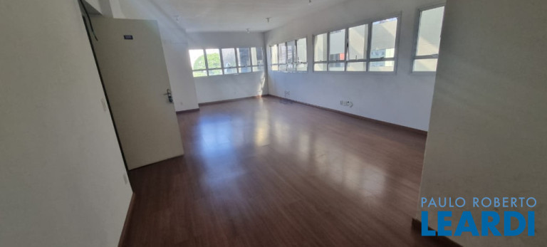 Imagem Sala Comercial à Venda, 48 m² em Centro - Santo André Imagem Sala Comercial à Venda, 48 m² em Centro - Santo André