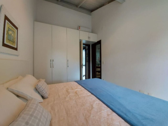 Imagem Sobrado com 6 Quartos à Venda, em Jurerê Internacional - Florianópolis Imagem Sobrado com 6 Quartos à Venda, em Jurerê Internacional - Florianópolis