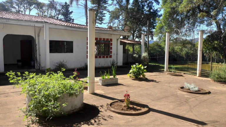 Imagem Chácara com 4 Quartos à Venda, 363 m² em Centro - Atibaia