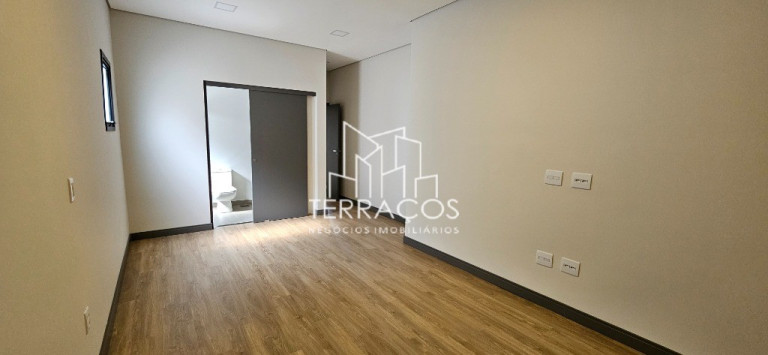 Imagem Imóvel com 3 Quartos à Venda, 185 m² em Louveira - Louveira Imagem Imóvel com 3 Quartos à Venda, 185 m² em Louveira - Louveira
