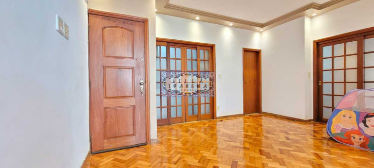 Imagem Apartamento com 3 Quartos à Venda, 92 m² em Copacabana - Rio De Janeiro Imagem Apartamento com 3 Quartos à Venda, 92 m² em Copacabana - Rio De Janeiro