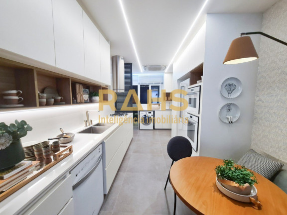 Imagem Apartamento com 3 Quartos à Venda, 159 m² em América - Joinville Imagem Apartamento com 3 Quartos à Venda, 159 m² em América - Joinville
