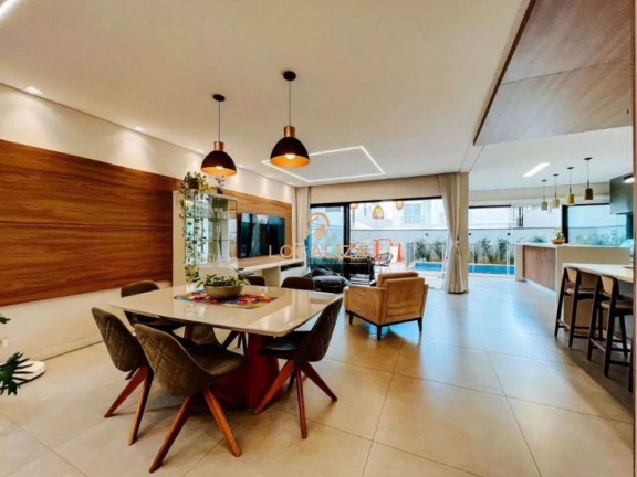 Imagem Casa com 3 Quartos à Venda, 298 m² em Jardim Califórnia - Jacareí Imagem Casa com 3 Quartos à Venda, 298 m² em Jardim Califórnia - Jacareí
