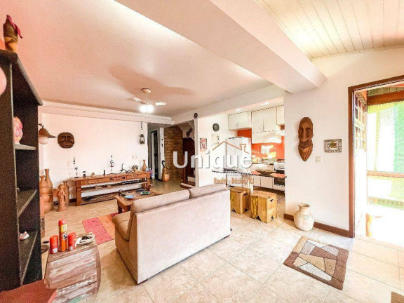 Imagem Casa com 3 Quartos à Venda, 100 m² em Centro - Armação Dos Búzios