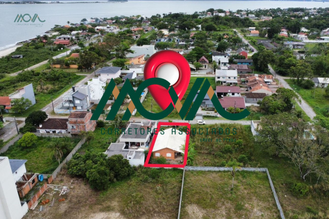 Imagem Casa com 3 Quartos à Venda, 118 m² em Brandalize - Itapoá