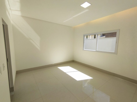 Imagem Casa de Condomínio com 4 Quartos à Venda, 377 m² em Jardins Lisboa - Goiânia