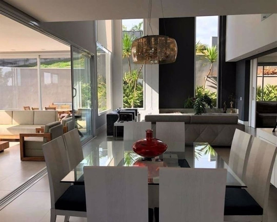 Imagem Casa à Venda, em Chácara Dos Lagos - Carapicuíba Imagem Casa à Venda, em Chácara Dos Lagos - Carapicuíba
