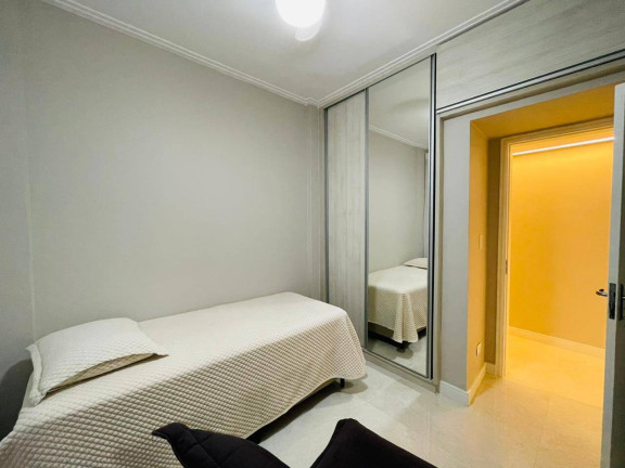 Imagem Apartamento com 3 Quartos à Venda, 127 m² em Gonzaga - Santos Imagem Apartamento com 3 Quartos à Venda, 127 m² em Gonzaga - Santos