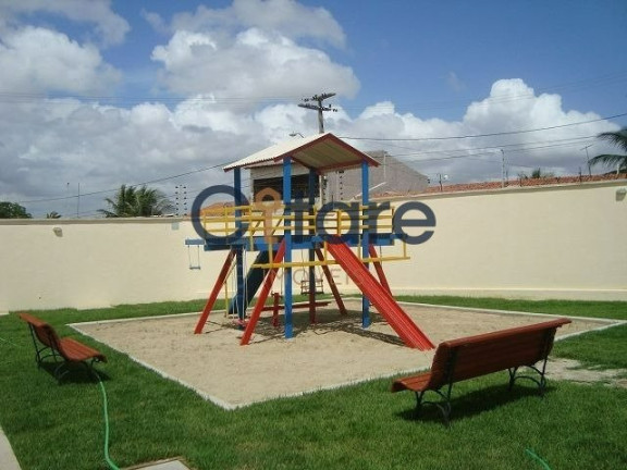 Imagem Casa de Condomínio com 3 Quartos à Venda,  em Lagoa Redonda - Fortaleza