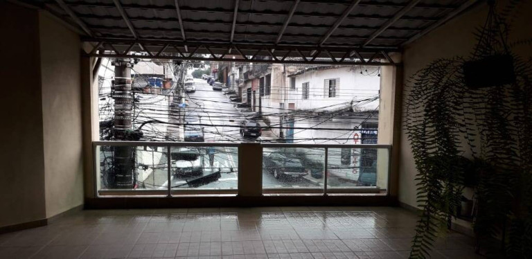 Casa com 3 Quartos à Venda,  em Taboão - Diadema