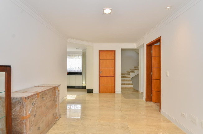 Imagem Casa com 3 Quartos à Venda, 236 m² em Vista Alegre - Curitiba Imagem Casa com 3 Quartos à Venda, 236 m² em Vista Alegre - Curitiba
