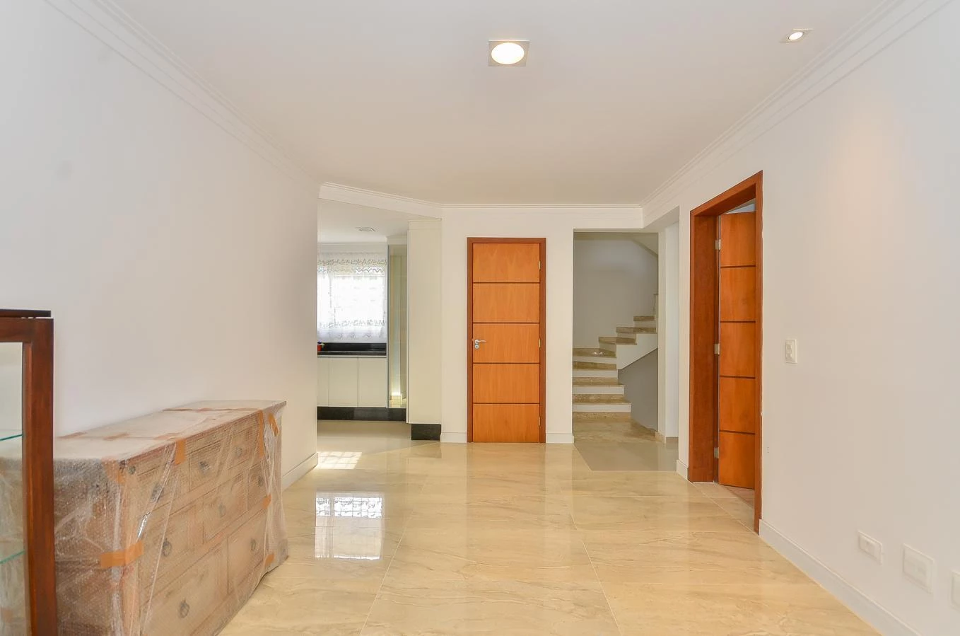 Imagem Casa com 3 Quartos à Venda, 236 m² em Vista Alegre - Curitiba Imagem Casa com 3 Quartos à Venda, 236 m² em Vista Alegre - Curitiba