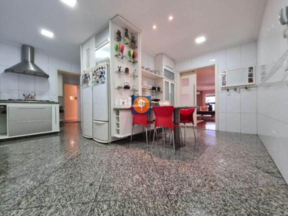 Imagem Apartamento com 4 Quartos à Venda, 206 m²