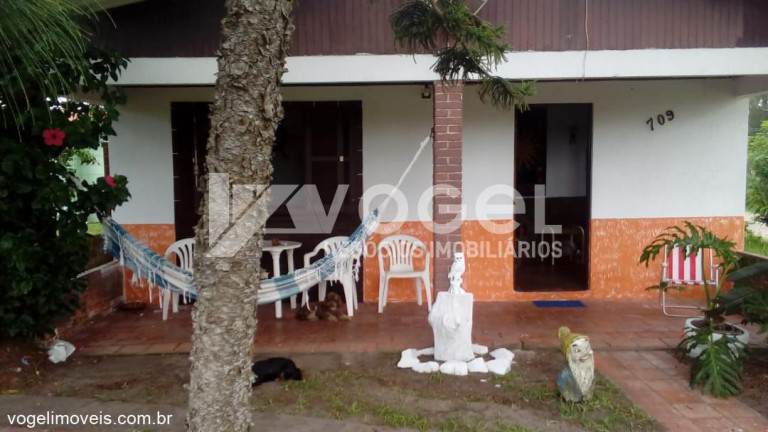Imagem Casa com 4 Quartos à Venda, 140 m² em Centro - Balneario Pinhal Imagem Casa com 4 Quartos à Venda, 140 m² em Centro - Balneario Pinhal