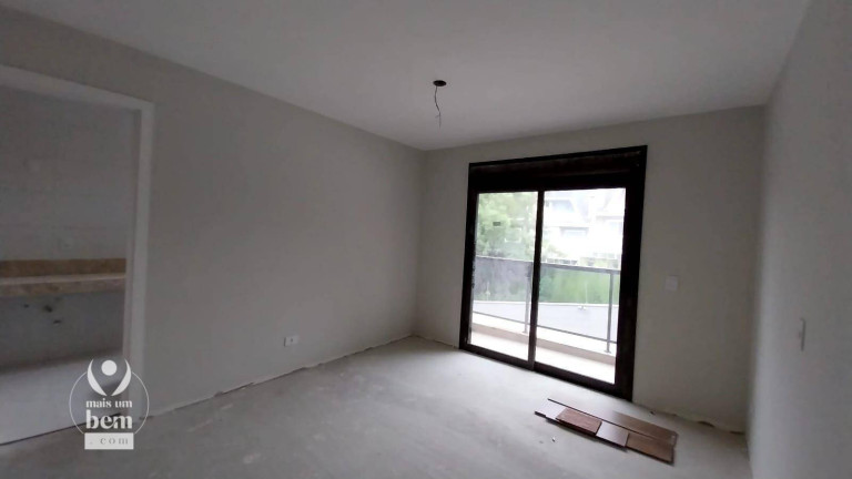 Imagem Sobrado com 3 Quartos à Venda, 166 m² em Bom Retiro - Curitiba Imagem Sobrado com 3 Quartos à Venda, 166 m² em Bom Retiro - Curitiba