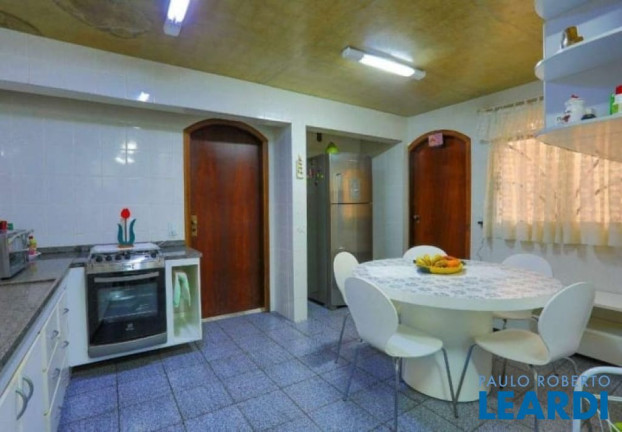 Imagem Sobrado com 4 Quartos à Venda, 400 m² em Vila Bastos - Santo André Imagem Sobrado com 4 Quartos à Venda, 400 m² em Vila Bastos - Santo André