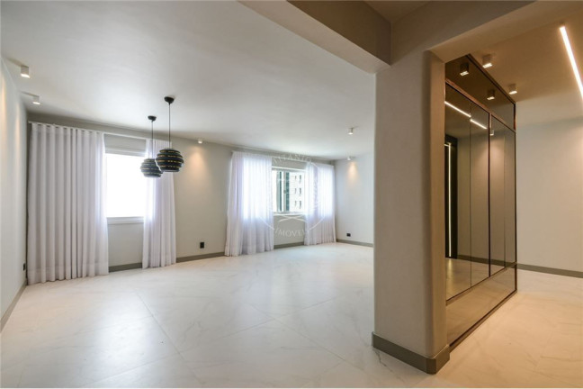 Imagem Apartamento com 2 Quartos à Venda, 113 m² em Moema - São Paulo Imagem Apartamento com 2 Quartos à Venda, 113 m² em Moema - São Paulo