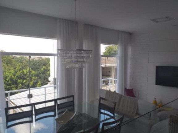 Imagem Sobrado com 6 Quartos à Venda, 320 m² em Arujá Country Club - Arujá Imagem Sobrado com 6 Quartos à Venda, 320 m² em Arujá Country Club - Arujá