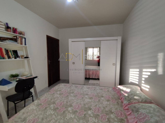 Imagem Casa com 3 Quartos à Venda, 160 m² em Vila Antártica - Botucatu
