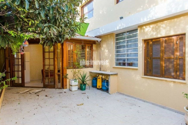 Casa com 4 Quartos à Venda, 250 m² em Chácara Monte Alegre - São Paulo