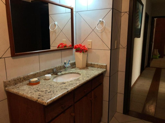 Imagem Imóvel com 4 Quartos à Venda, 223 m² em Centro - Garopaba Imagem Imóvel com 4 Quartos à Venda, 223 m² em Centro - Garopaba