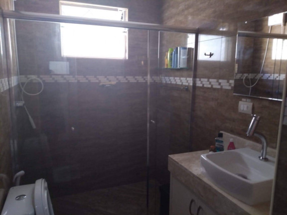 Imagem Casa com 3 Quartos à Venda, 300 m² em Residencial Estoril - Taubaté Imagem Casa com 3 Quartos à Venda, 300 m² em Residencial Estoril - Taubaté