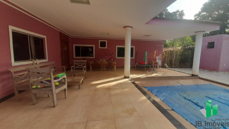 Imagem Casa com 4 Quartos à Venda, 202 m² em Santo Inácio - Montes Claros