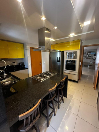 Imagem Apartamento com 4 Quartos à Venda, 190 m² em Jaqueira - Recife