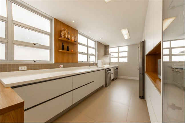 Imagem Apartamento com 3 Quartos à Venda, 198 m² em Itaim Bibi - São Paulo Imagem Apartamento com 3 Quartos à Venda, 198 m² em Itaim Bibi - São Paulo