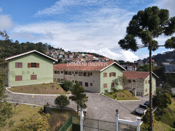 Imagem Imóvel com 2 Quartos à Venda, 48 m² em Região Da Floresta Negra - Campos Do Jordão Imagem Imóvel com 2 Quartos à Venda, 48 m² em Região Da Floresta Negra - Campos Do Jordão
