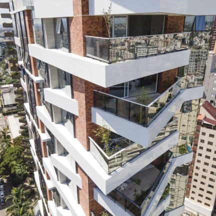Imagem Apartamento com 3 Quartos à Venda, 240 m² em Cabral - Curitiba