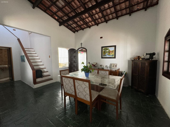 Casa com 3 Quartos à Venda, 220 m² em Porto Grande - São Sebastião