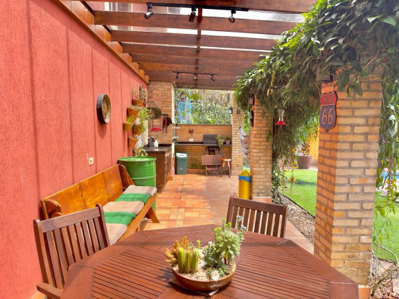 Imagem Casa com 3 Quartos à Venda, 300 m² em Parque Das Artes - Embu Das Artes