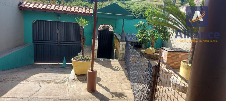 Imagem Casa com 2 Quartos à Venda, 130 m² em Santo Antônio - Louveira
