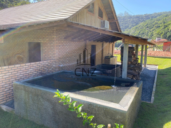 Imagem Imóvel com 2 Quartos à Venda, 9.000 m² em Centro - Botuverá