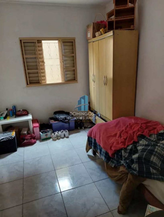 Imagem Casa com 4 Quartos à Venda, 131 m² em Vila Carmosina - São Paulo
