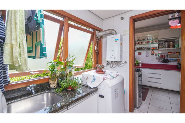 Imagem Apartamento com 3 Quartos à Venda, 120 m² em Menino Deus - Porto Alegre Imagem Apartamento com 3 Quartos à Venda, 120 m² em Menino Deus - Porto Alegre