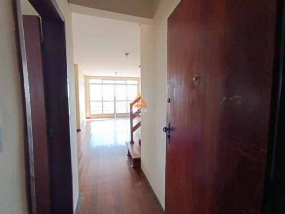 Imagem Cobertura com 4 Quartos para Alugar, 230 m²