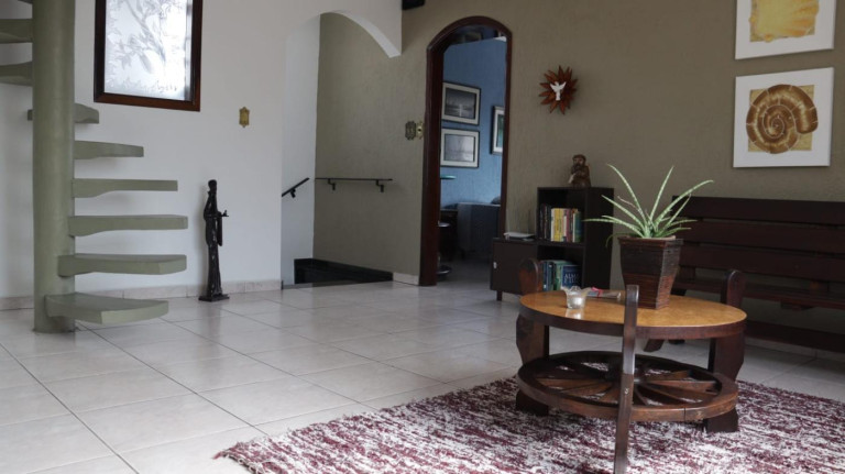 Imagem Casa com 3 Quartos à Venda, 349 m² em São Jorge - Santos Imagem Casa com 3 Quartos à Venda, 349 m² em São Jorge - Santos