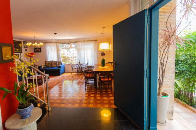Imagem Casa com 4 Quartos à Venda ou Locação, 290 m² em Vila Mariana - São Paulo Imagem Casa com 4 Quartos à Venda ou Locação, 290 m² em Vila Mariana - São Paulo
