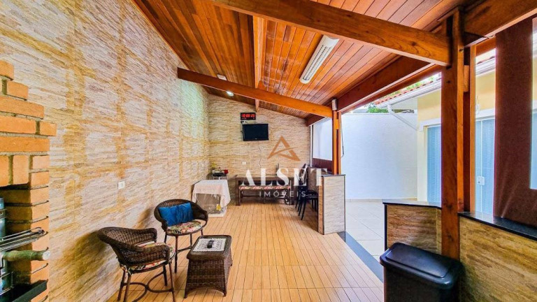 Imagem Casa com 4 Quartos à Venda, 185 m² em Vila Carrão - São Paulo Imagem Casa com 4 Quartos à Venda, 185 m² em Vila Carrão - São Paulo