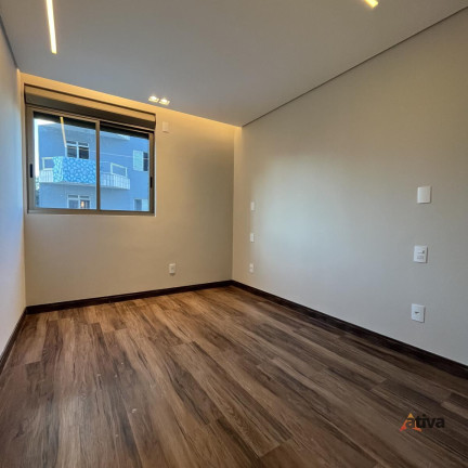 Imagem Apartamento com 3 Quartos à Venda, 144 m²