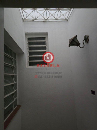 Imagem Casa com 3 Quartos à Venda, 200 m² em Centro - Jacareí Imagem Casa com 3 Quartos à Venda, 200 m² em Centro - Jacareí