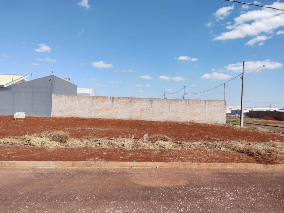 Terreno à Venda, 440 m² em Jardim Interlagos I - Arapongas