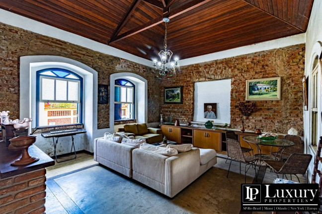 Imagem Casa com 5 Quartos à Venda, em Centro - Iguape Imagem Casa com 5 Quartos à Venda, em Centro - Iguape
